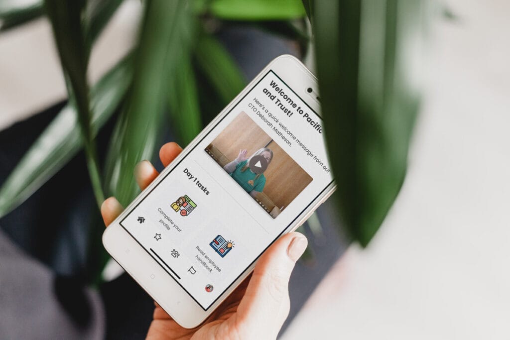 ThoughtFarmer Blog Onboarding Mobile